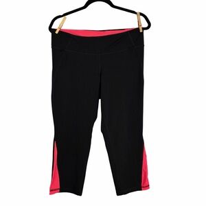 Old Navy Active Athletic Capris with Pink Mesh Accents